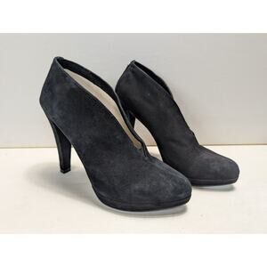 Women's Michael Kors Black Suede V Shaped Slip-on Ankle Heels Booties size 8M